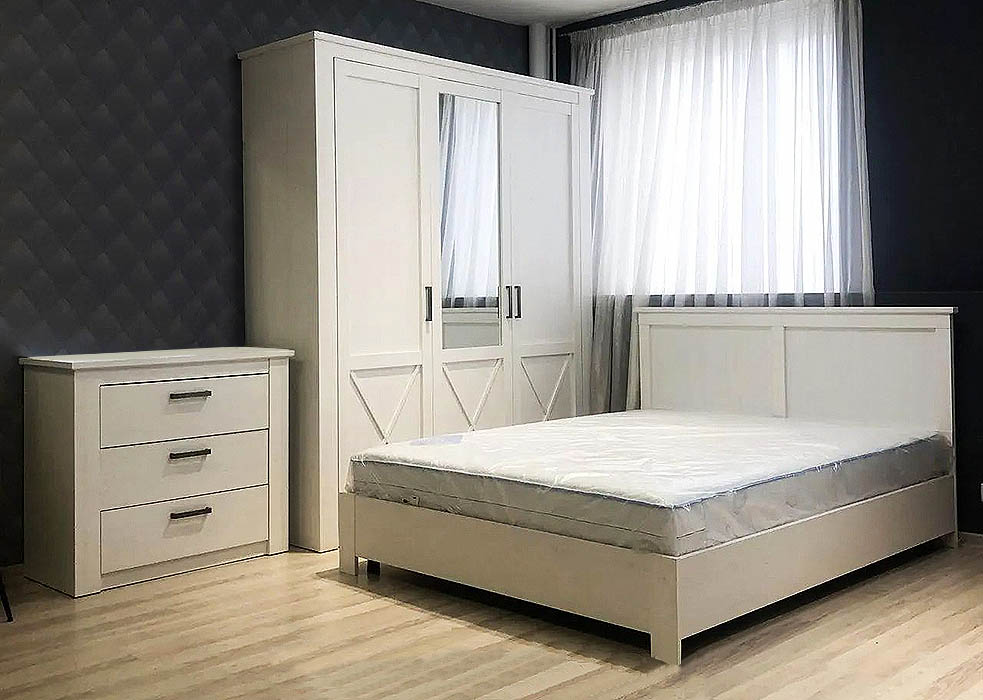 Спальня Эшли Мир мебели Сосна водевиль (Кровать, Шкаф 3Д, Комод)
